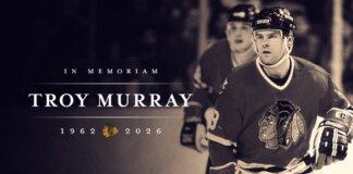 Chicago Blackhawks honour Troy Murray with tribute and moment of silence at united center
