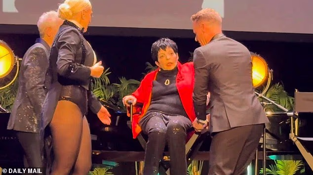 Hollywood icon Liza Minnelli was joined on stage by song-and-dance man Michael Feinstein and her niece, Vanessa Jade O’Neill, at the Million Dollar Theater on Tuesday for the Los Angeles stop of her book tour