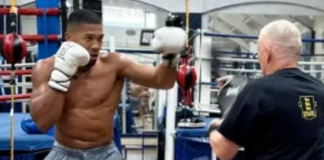 Anthony Joshua has emotional reunion with old coach Sean Murphy as British fighter returns to first ever gym boxing gym