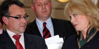 Former Labour minister Phil Woolas dies aged 66 | Politics News