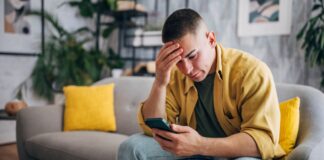 Infinite scrolling: The ‘gateway to addiction’ at the heart of the war on social media | UK News